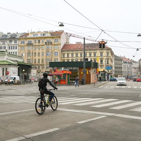 Modern Suite Naschmarkt Wina Bagian luar foto