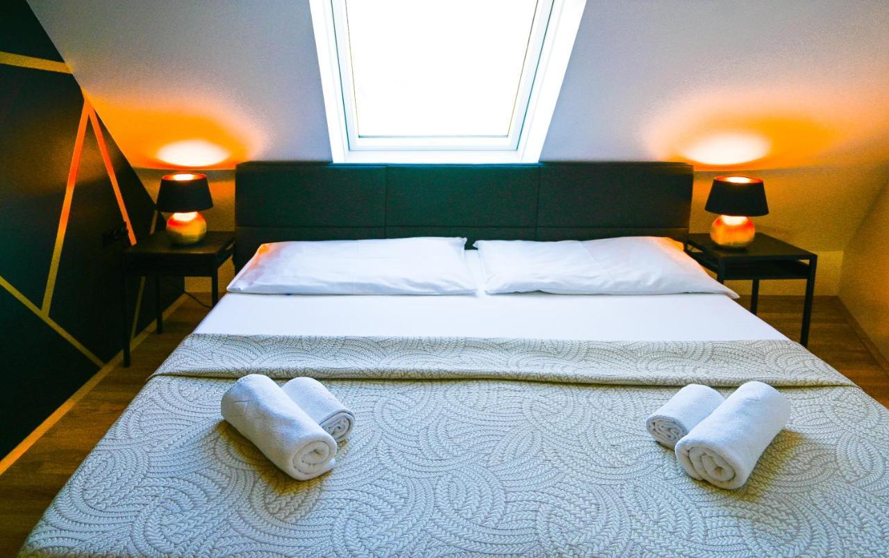 Modern Suite Naschmarkt Wina Bagian luar foto