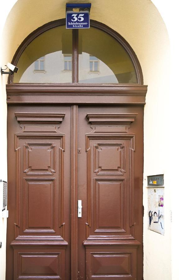 Modern Suite Naschmarkt Wina Bagian luar foto